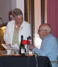 Click per ampliar informació Click per ampliar informació